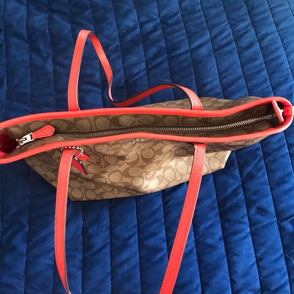 Purse-Authentic - Picture 3 of 3